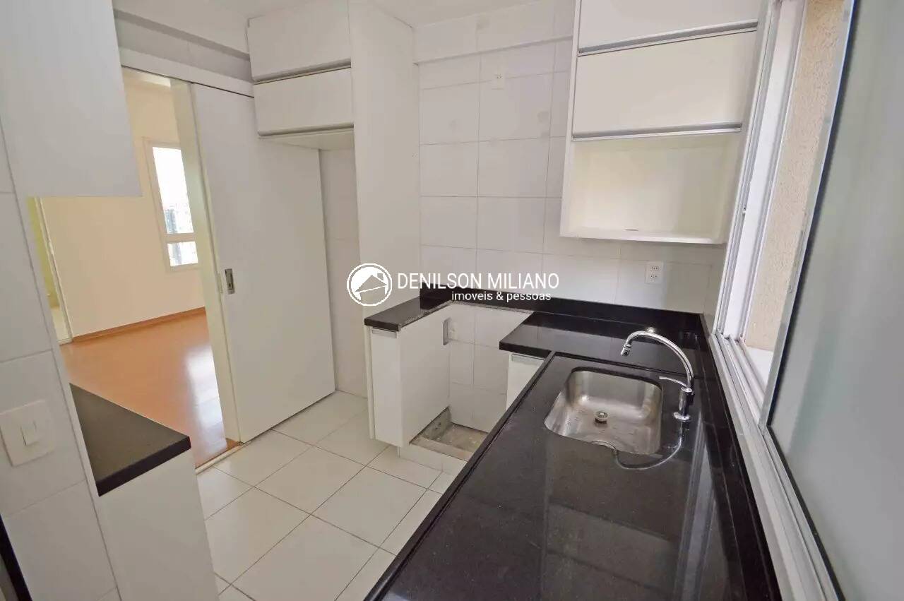 Apartamento para alugar com 3 quartos, 92m² - Foto 2