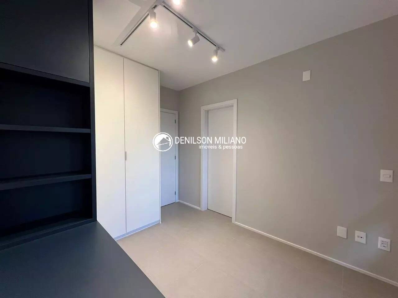 Apartamento para alugar com 2 quartos, 73m² - Foto 5