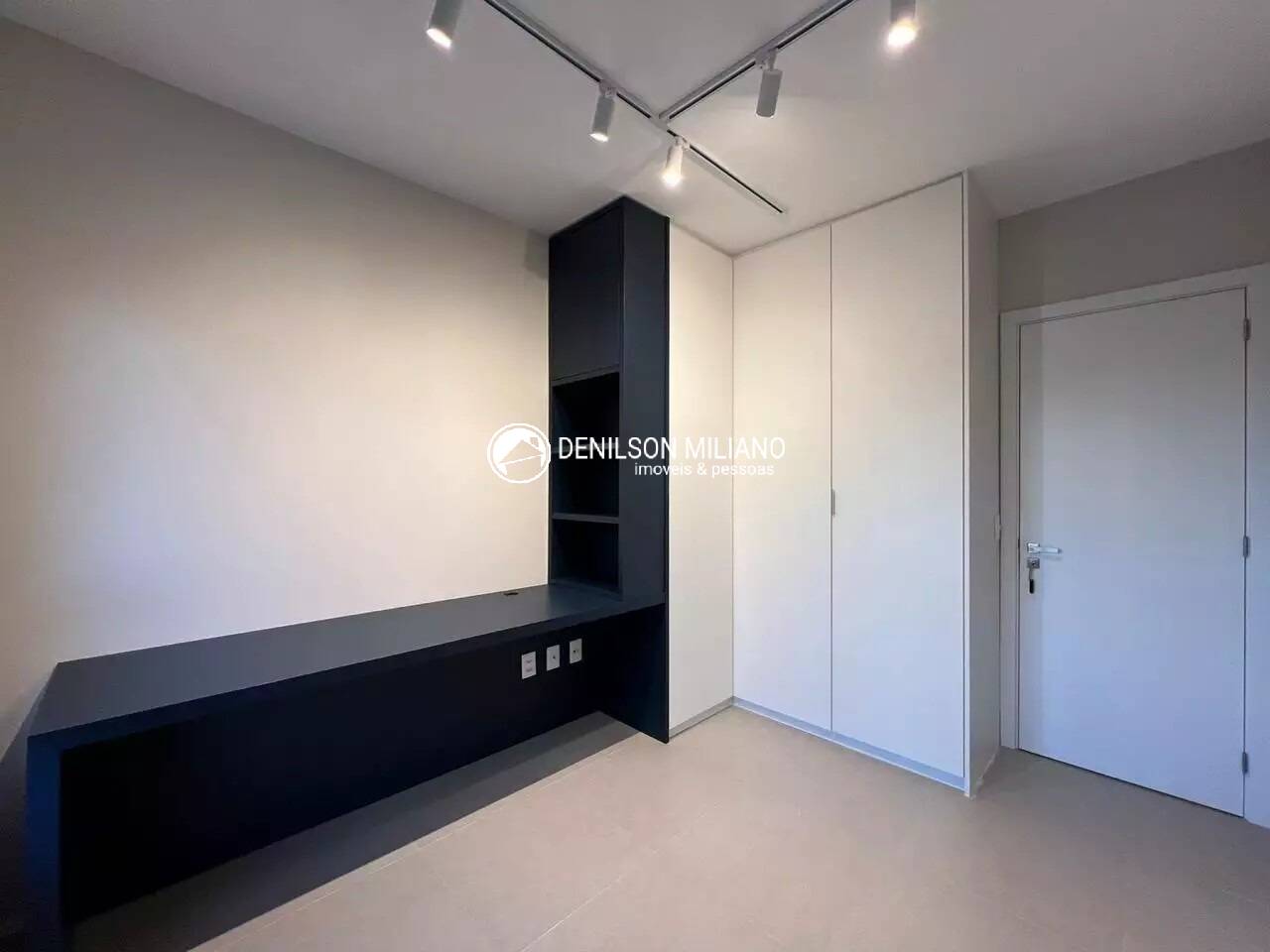 Apartamento para alugar com 2 quartos, 73m² - Foto 15