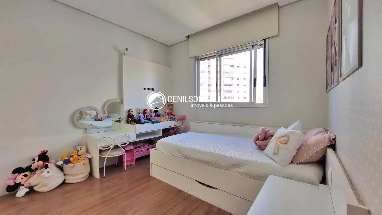 Apartamento à venda com 3 quartos, 126m² - Foto 7