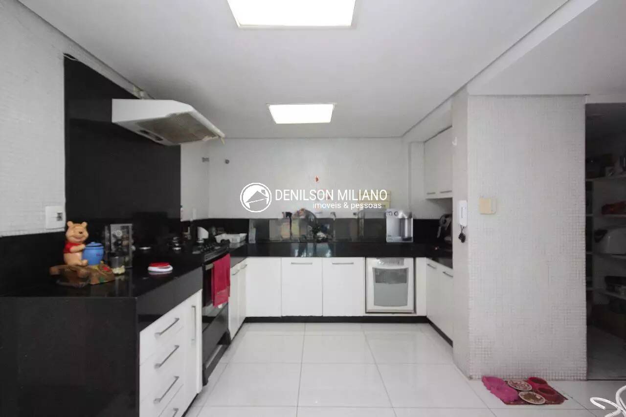 Casa à venda com 5 quartos, 850m² - Foto 14