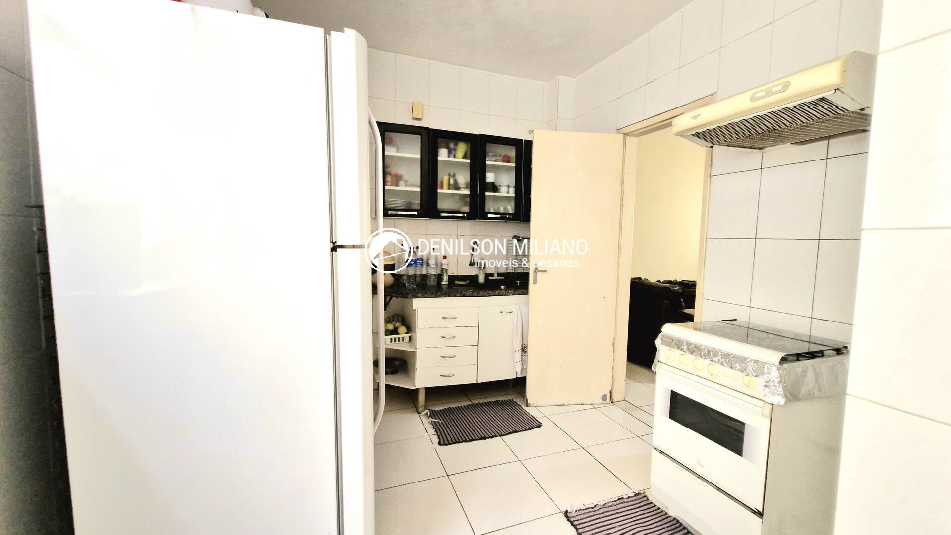 Apartamento à venda com 3 quartos, 95m² - Foto 3