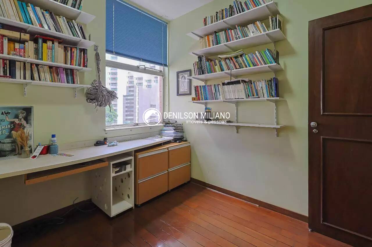 Apartamento para alugar com 4 quartos, 145m² - Foto 4