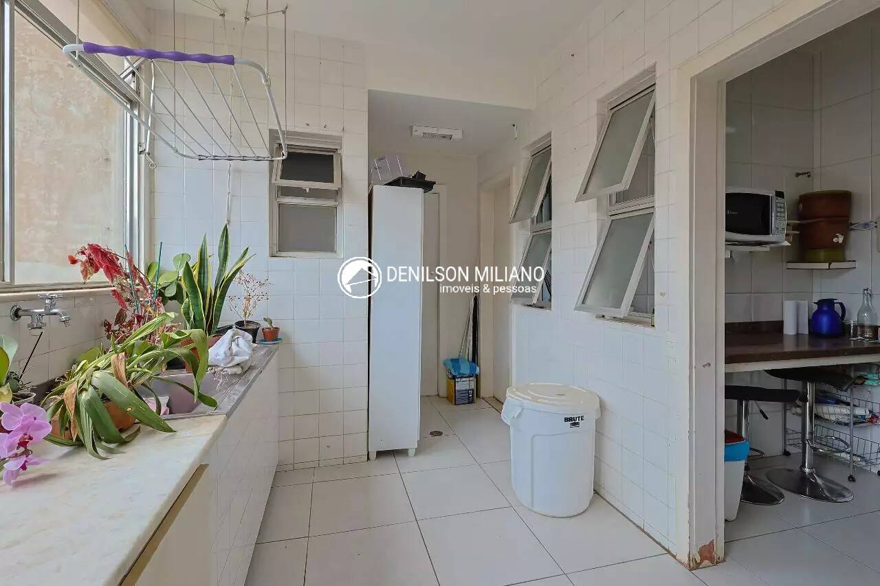 Apartamento para alugar com 4 quartos, 145m² - Foto 15