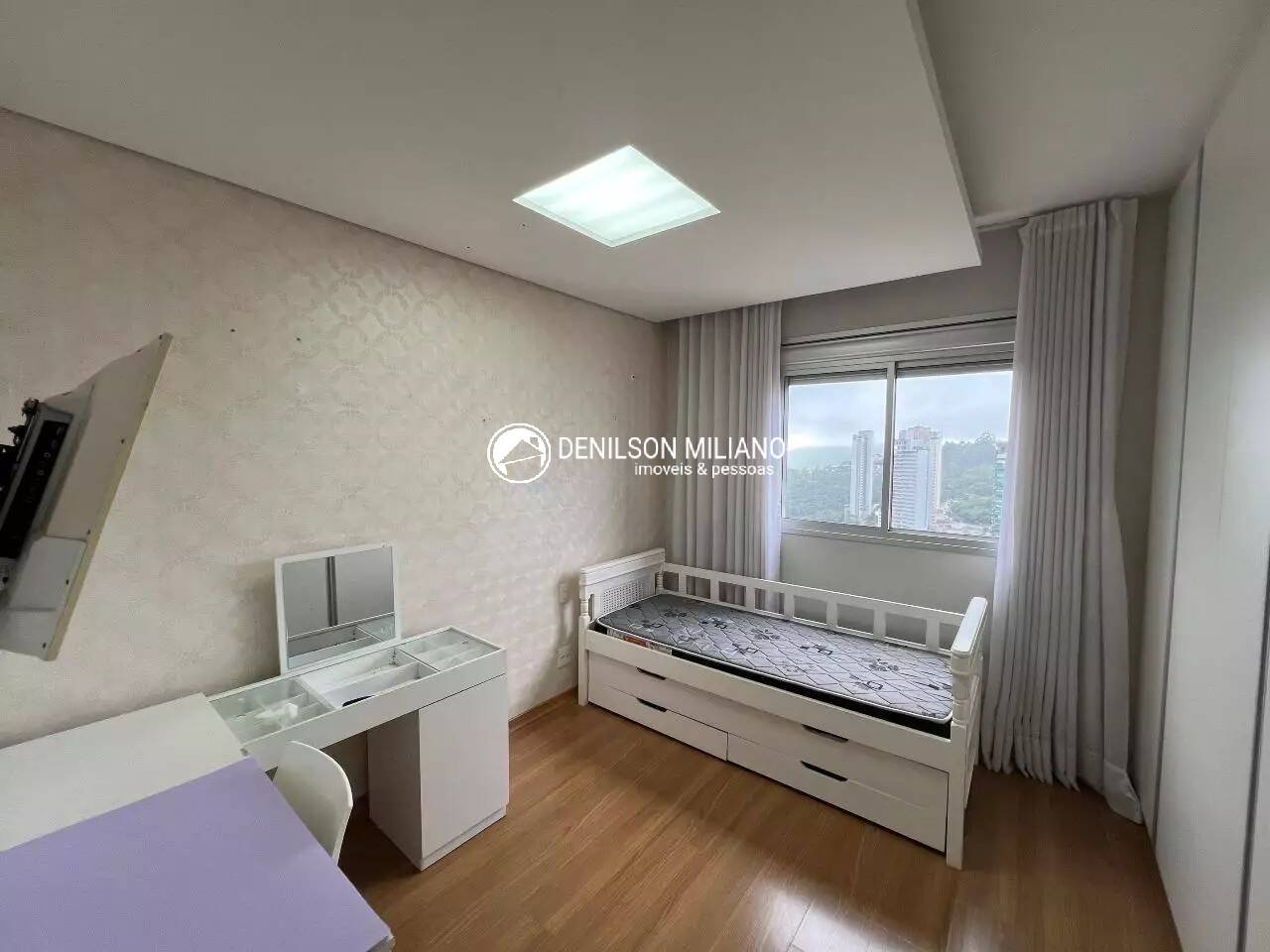 Apartamento para alugar com 3 quartos, 116m² - Foto 18