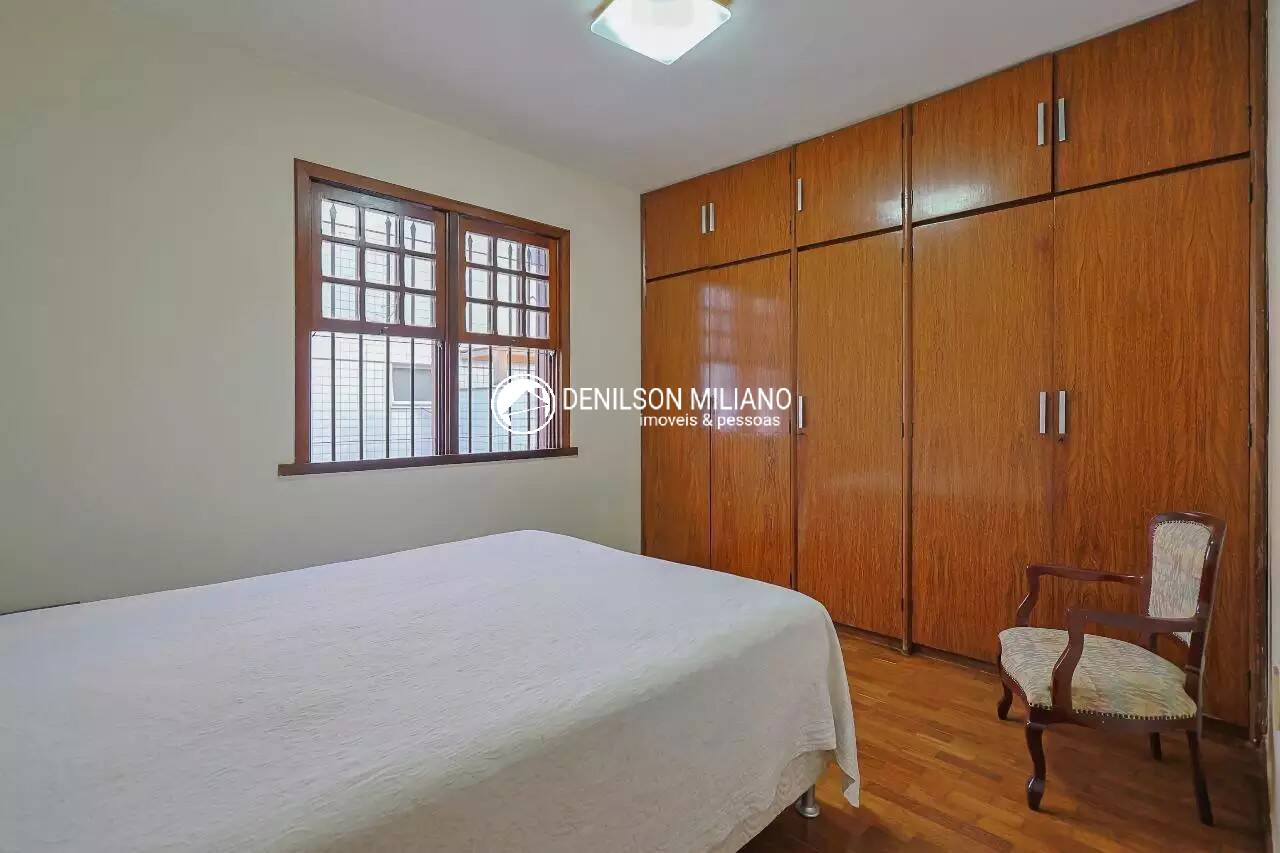 Casa para alugar com 5 quartos, 360m² - Foto 5