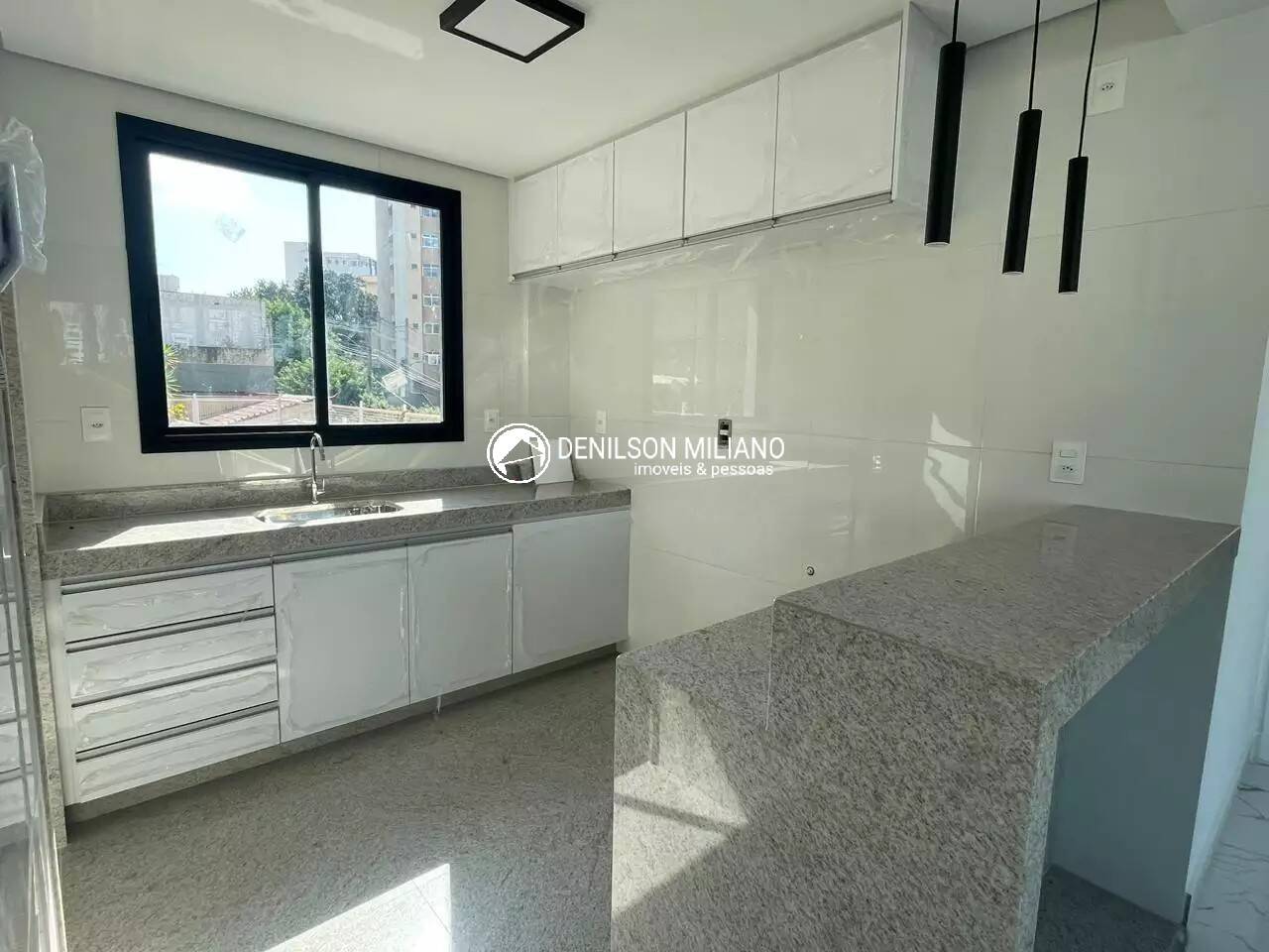 Apartamento para alugar com 2 quartos, 70m² - Foto 14