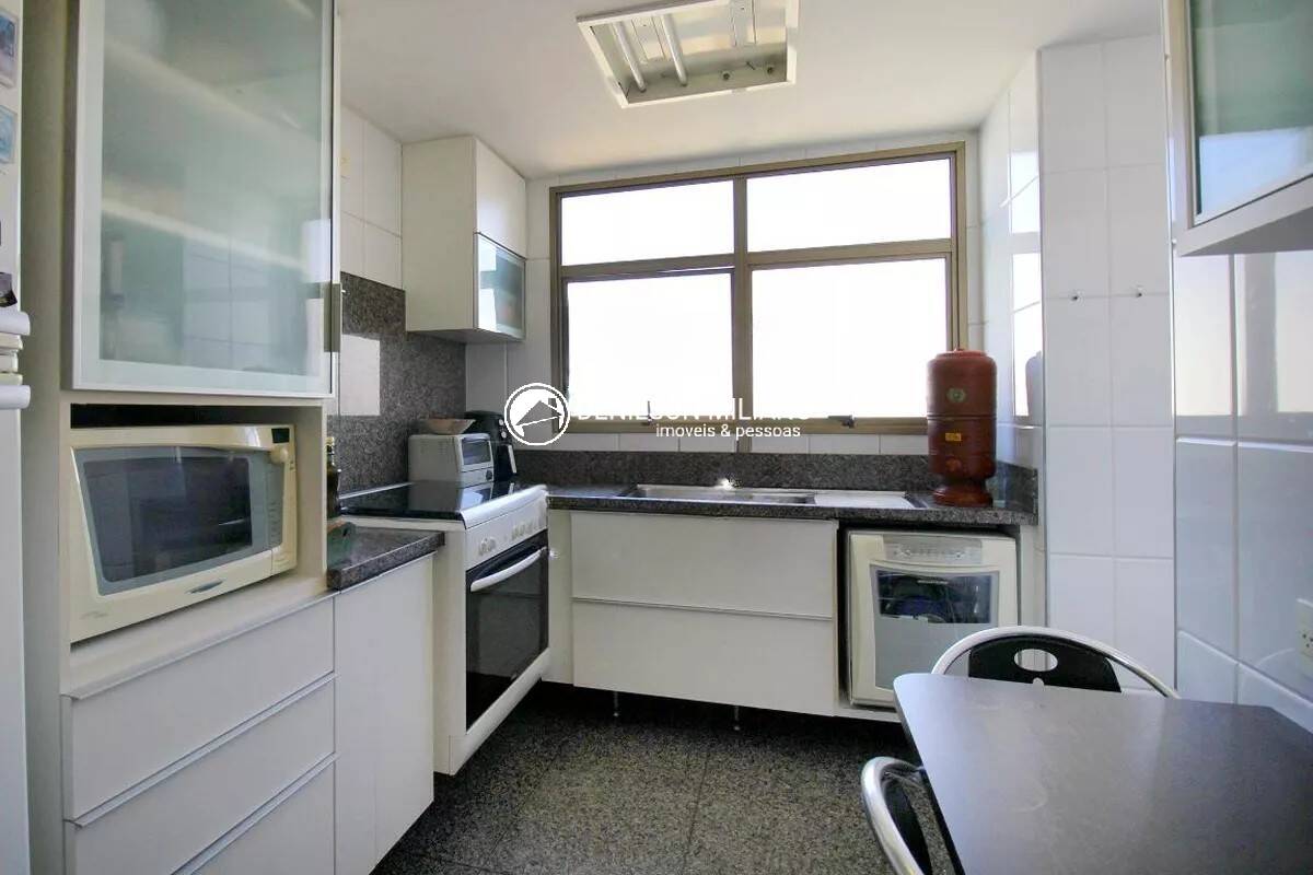 Apartamento para alugar com 4 quartos, 138m² - Foto 9