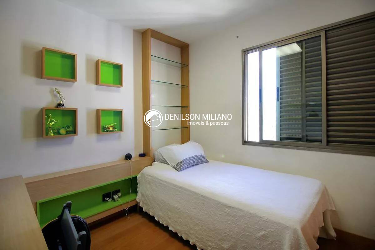 Apartamento para alugar com 4 quartos, 138m² - Foto 8