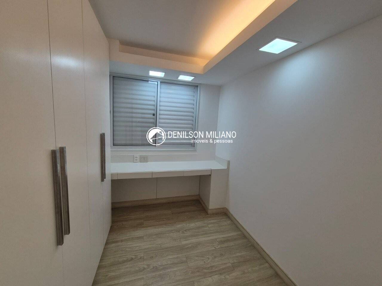 Apartamento para alugar com 4 quartos, 110m² - Foto 5