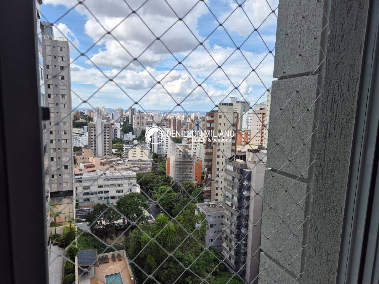 Apartamento para alugar com 4 quartos, 110m² - Foto 29