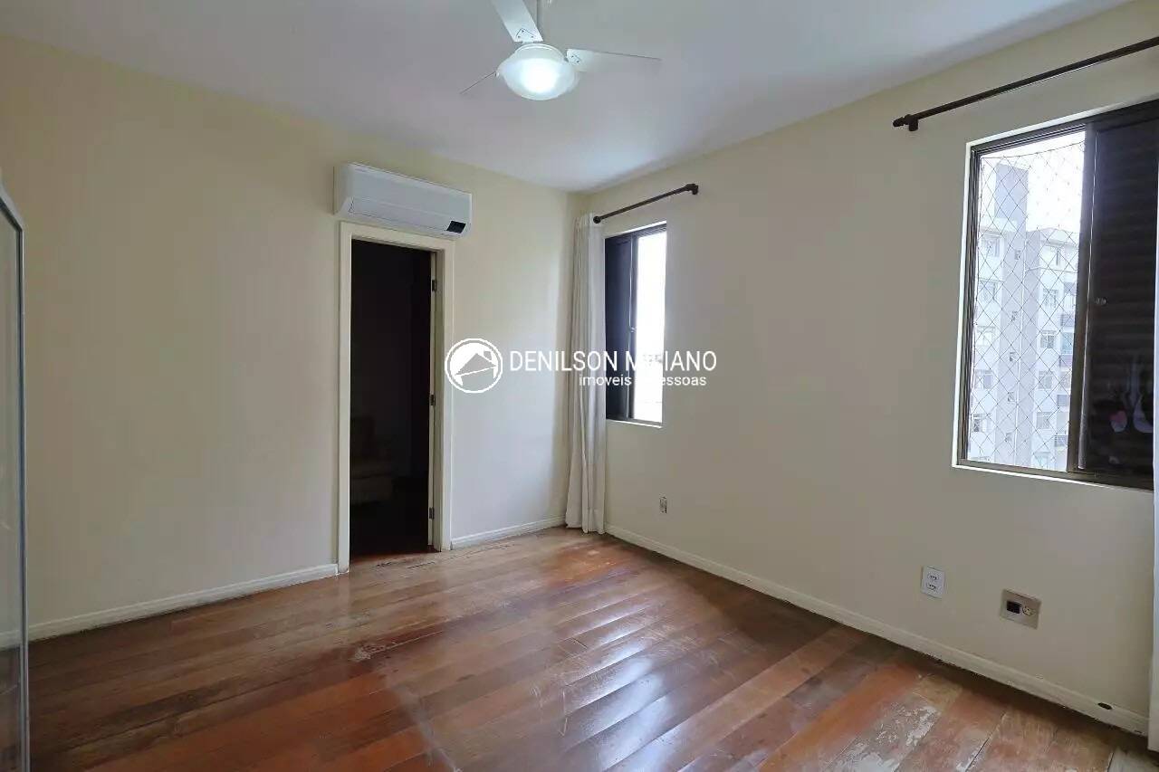 Apartamento para alugar com 3 quartos, 200m² - Foto 9