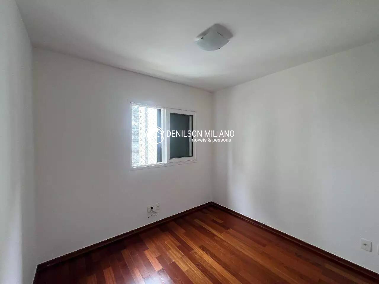 Apartamento para alugar com 4 quartos, 167m² - Foto 15