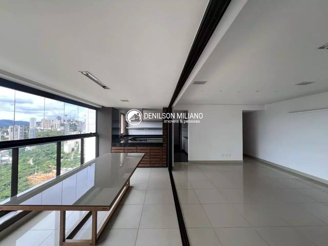 Apartamento para alugar com 4 quartos, 167m² - Foto 14