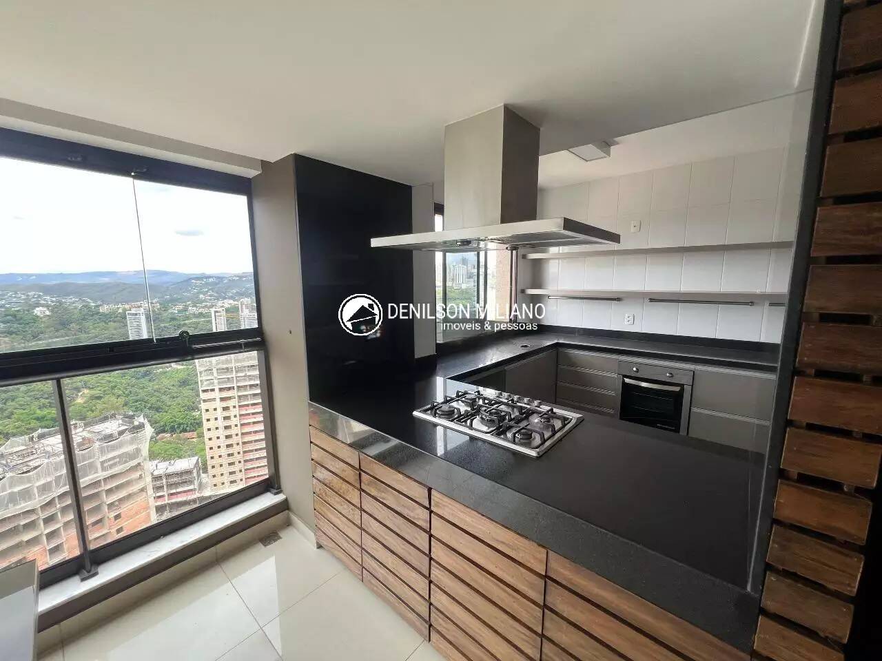 Apartamento para alugar com 4 quartos, 167m² - Foto 17