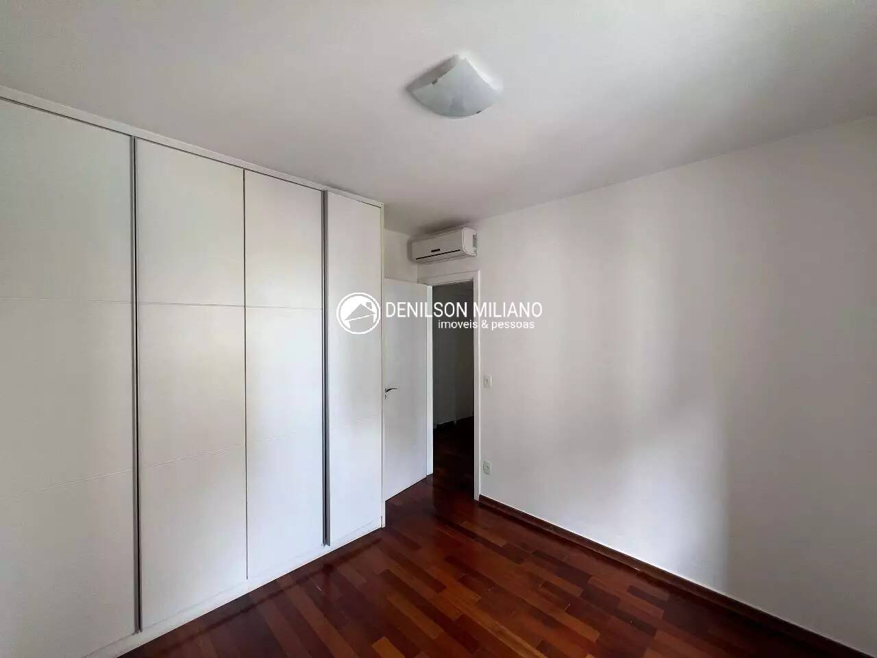 Apartamento para alugar com 4 quartos, 167m² - Foto 29