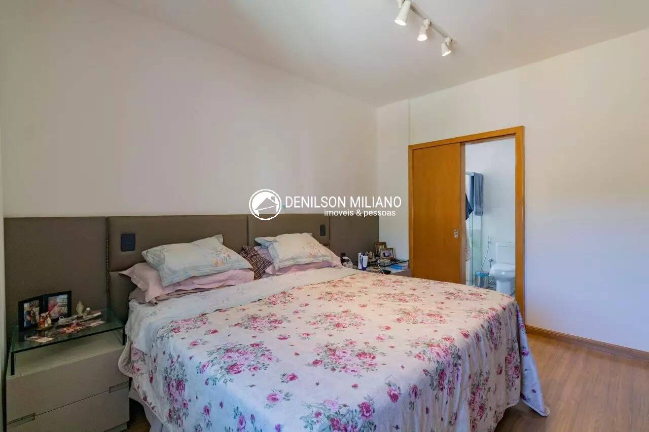 Apartamento para alugar com 4 quartos, 183m² - Foto 7