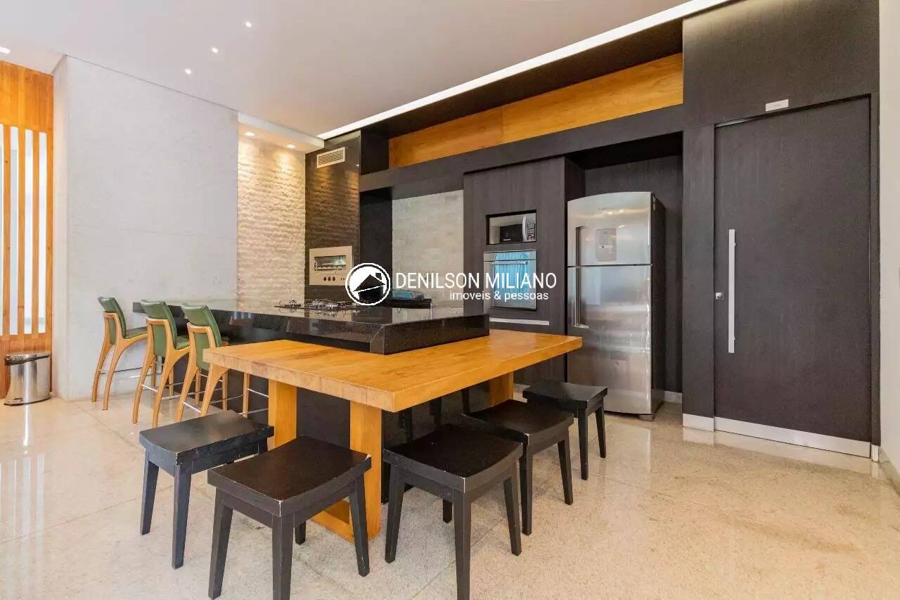 Apartamento para alugar com 4 quartos, 183m² - Foto 1