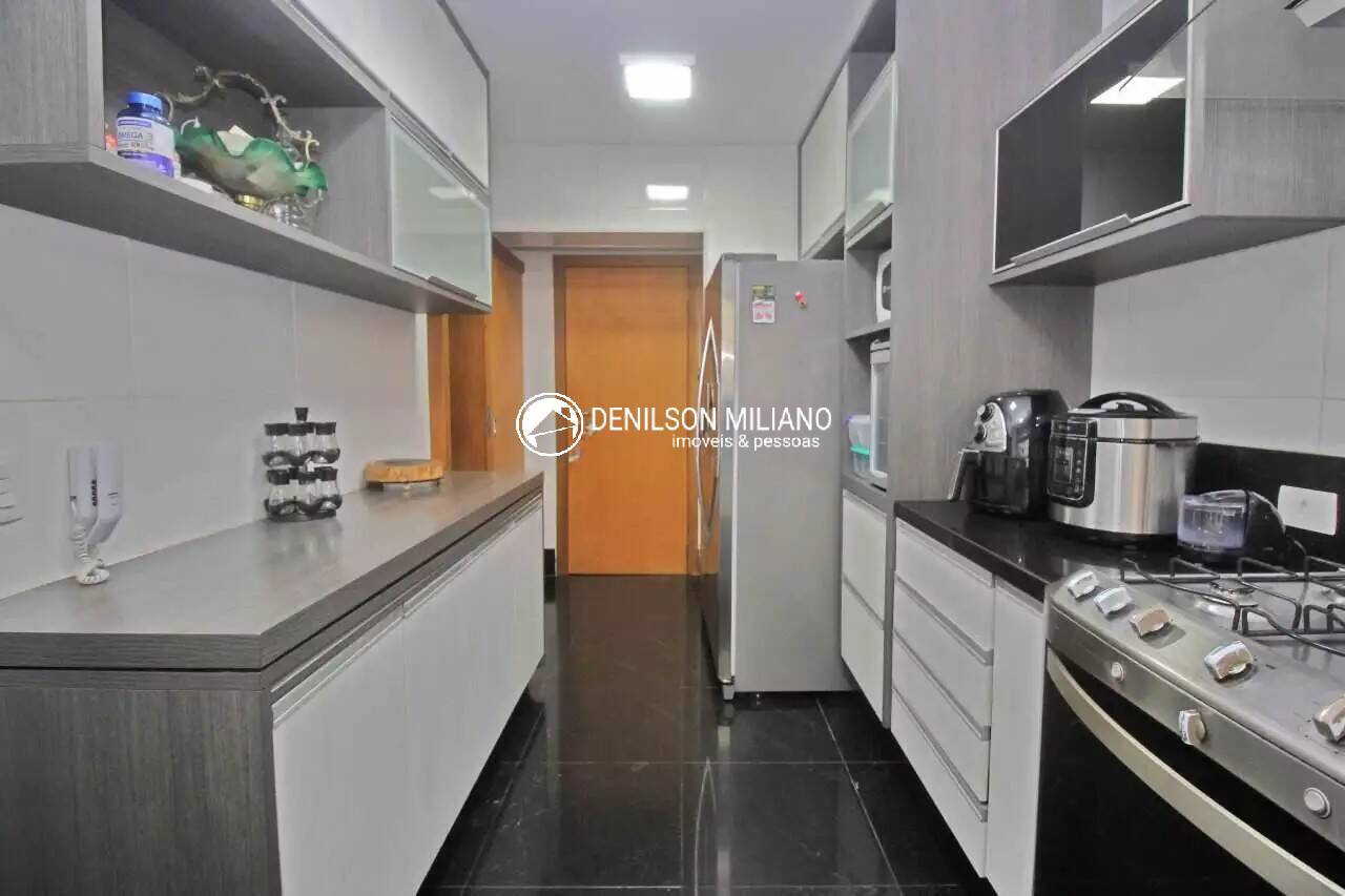 Apartamento para alugar com 4 quartos, 131m² - Foto 10